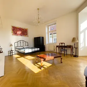  Apartment Center Of 369